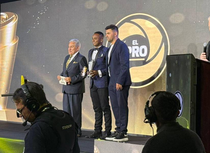 Pedro Pablo Velasco, mejor lateral derecho del 2024.
