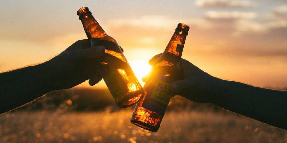 La cerveza puede retrasar la aparición del Alzhéimer, ¿con cuánta frecuencia se debe beberla?
