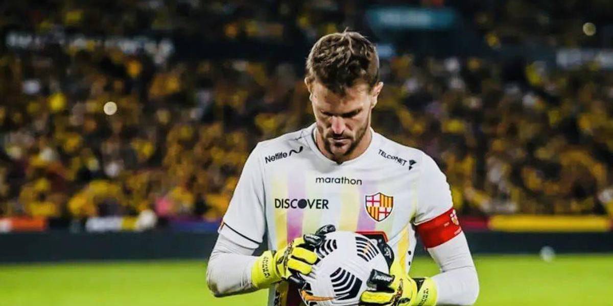 ¿Javier Burrai seguirá en Barcelona SC para este 2025?