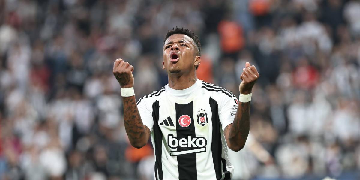 El entrenador del Besiktas defiende a Keny Arroyo de críticas de los hinchas