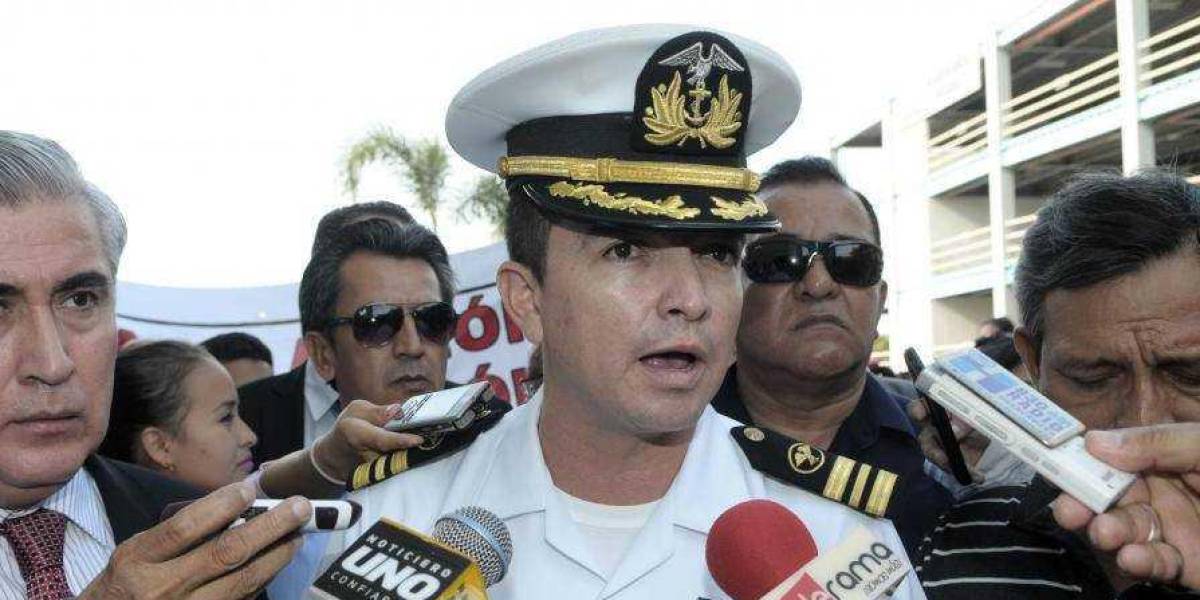 Edwin Ortega: La Armada dice que cumplirá con la ley, pero recuerda que el capitán retirado pidió voluntariamente la baja