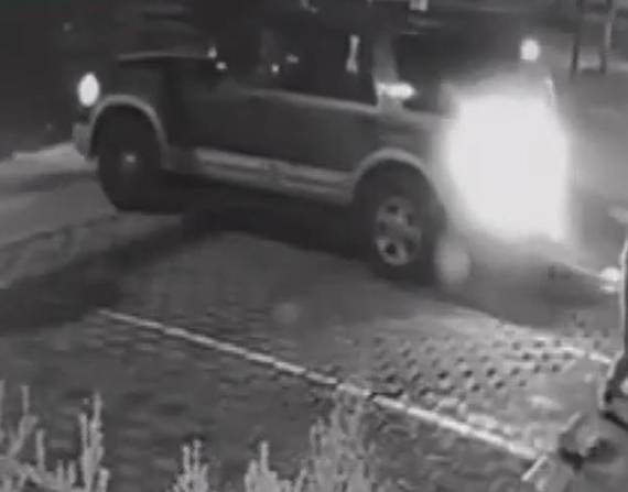 Inseguridad en Quito: delincuentes estallaron un cajero automático al interior de una farmacia en El Quinche
