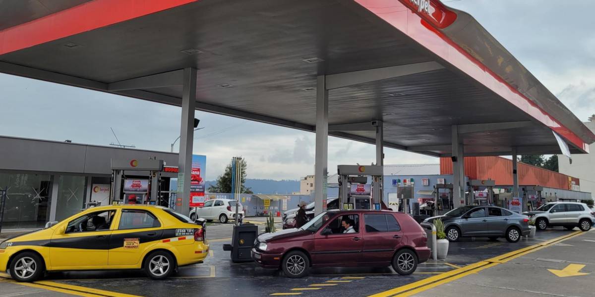 Distribuidores de combustibles protestarán en Quito este lunes 25 de abril