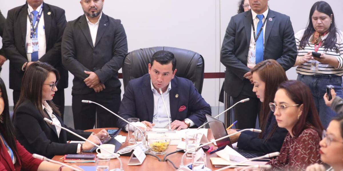 Asamblea: tres juicios políticos en la agenda de la Comisión de Fiscalización