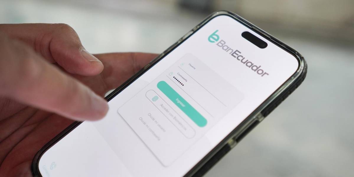 Estos son los pasos para descargar la nueva aplicación móvil del Banecuador