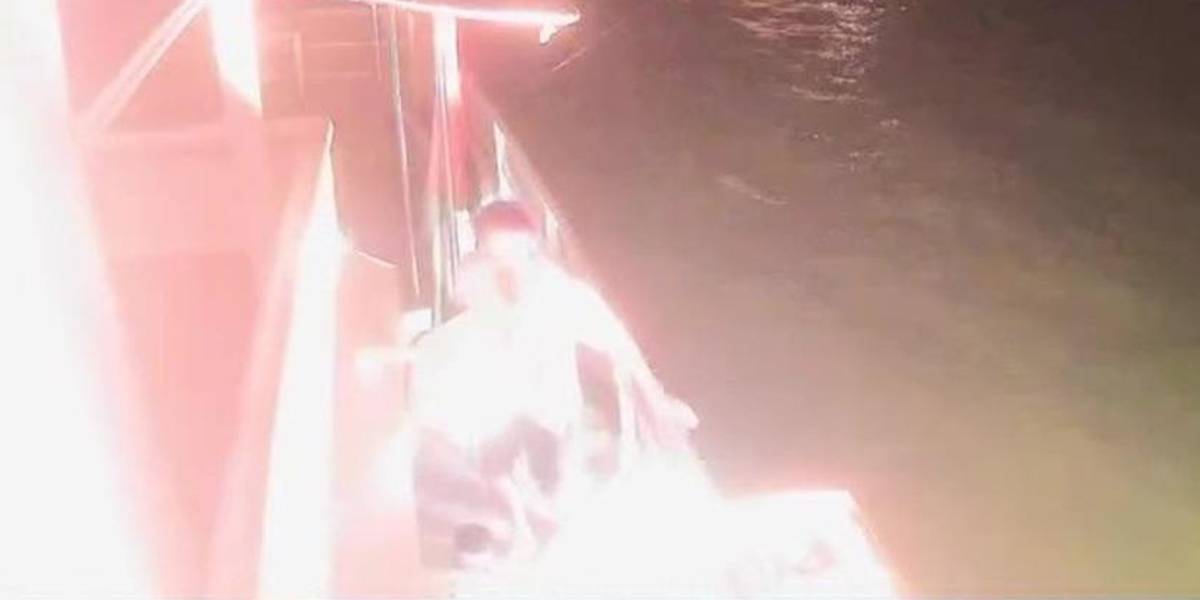 La flotilla de barcos que se dirige a Gaza, donde está Greta Thunberg, acusa que fue atacado por un dron