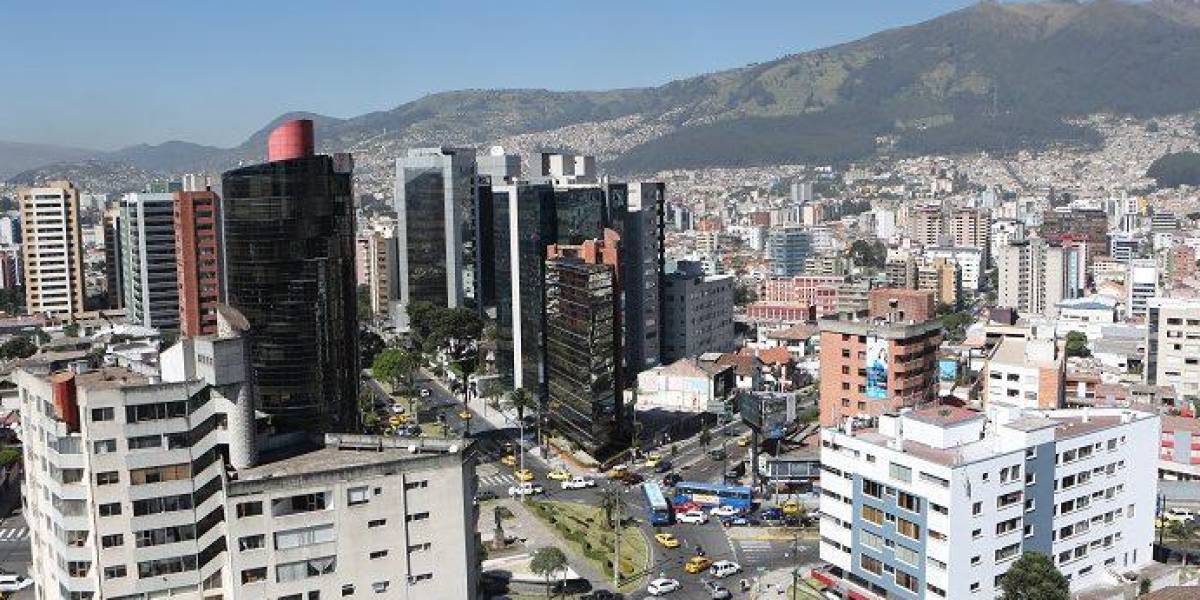 Quito: liquidación de deudas tributarias para quienes deben menos USD 425