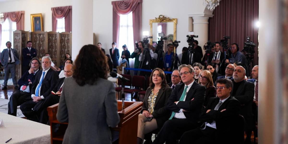 Así pueden certificar los ecuatorianos residentes en Madrid su experiencia laboral sin título