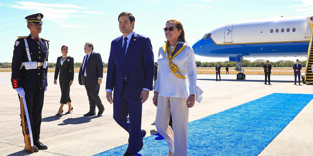 Marco Rubio llegó a El Salvador para reunirse con Nayib Bukele