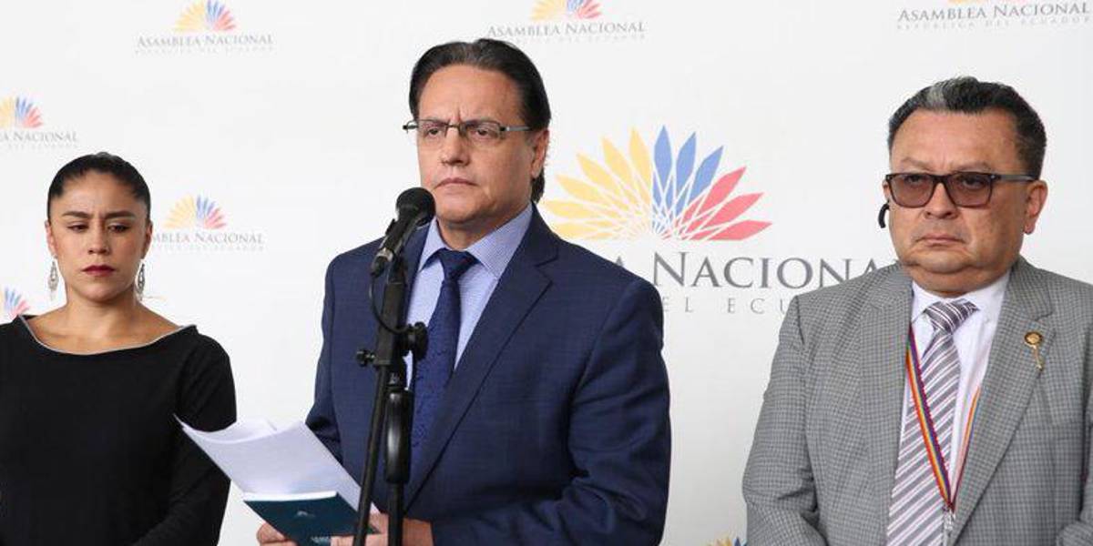 La madre de Fernando Villavicencio negó que Ricardo Vanegas asumiera la defensa del caso y le pidió no entorpecer la investigación