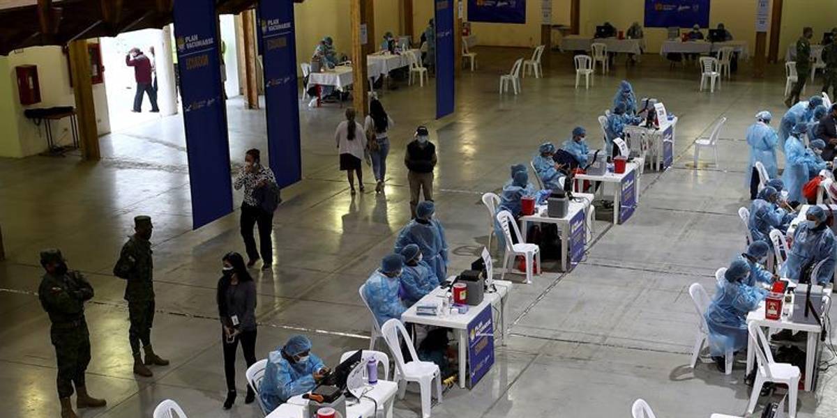 Ecuador suma 1.195 nuevos casos y 32 muertes por COVID-19
