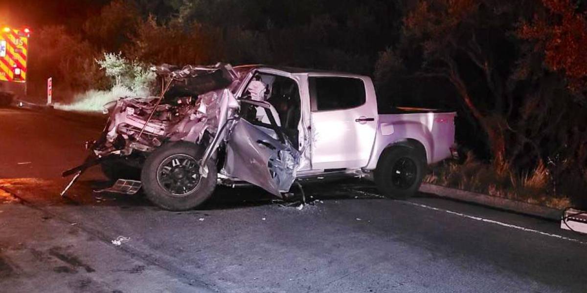 Un siniestro vial en la carretera Cuenca-Molleturo deja tres muertos y un herido