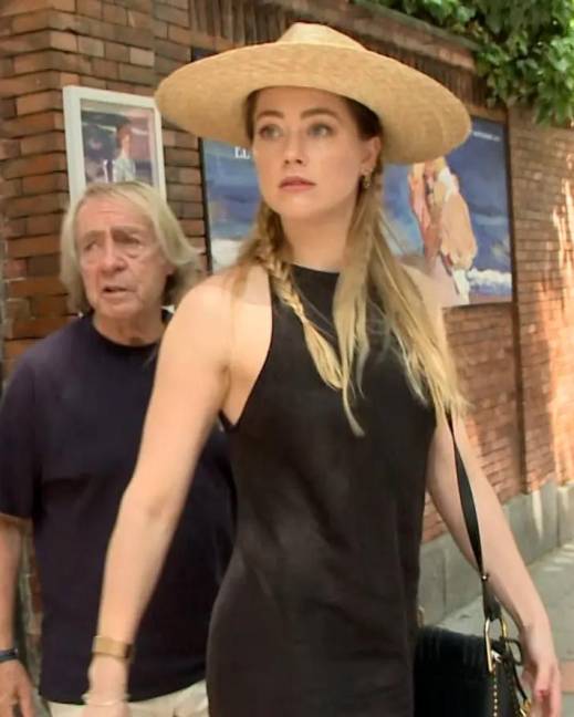 Amber Heard es una actriz estadounidense reconocida por sus papeles en películas, estuvo casa con el actor Johnny Depp del 2015 al 2017, y después enfrentó un mediático juicio contra él.