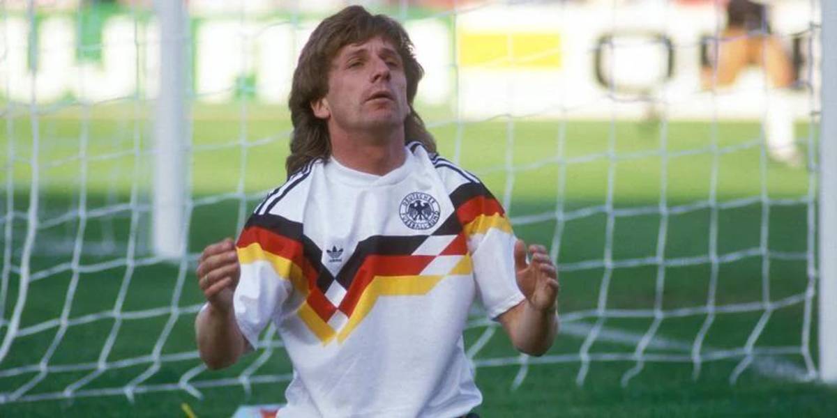 Luto en el fútbol: fallece Frank Mill, campeón del mundo con Alemania en 1990