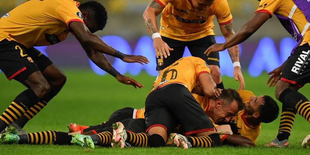 Barcelona se prepara para cerrar su novena semifinal en Libertadores