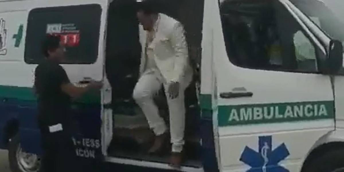 Santa Elena: IESS sancionará a funcionarios que utilizaron ambulancia para boda