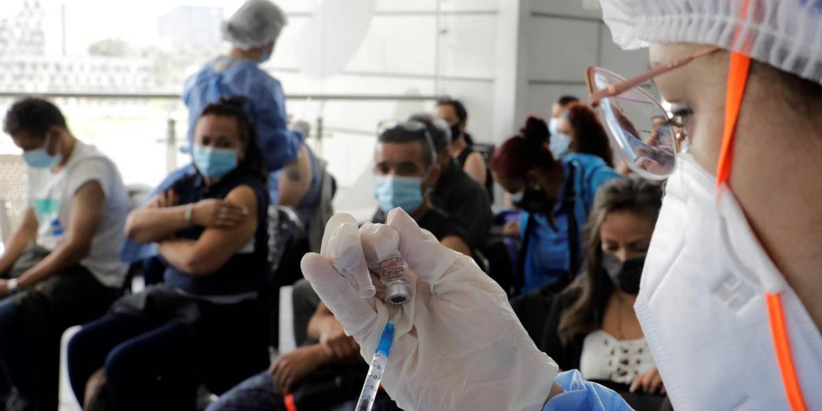 Está listo fideicomisoUnidos por Ecuador que recaudará fondos para provisión de vacunas