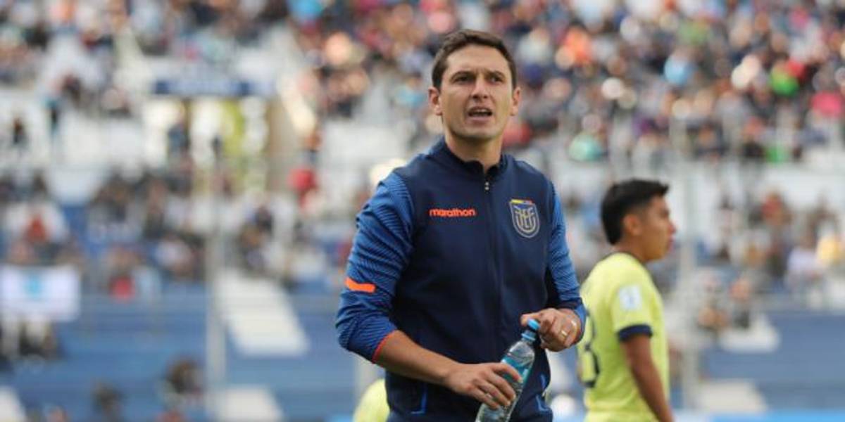 FEF hizo oficial la salida de Miguel Bravo como entrenador de Ecuador sub 20