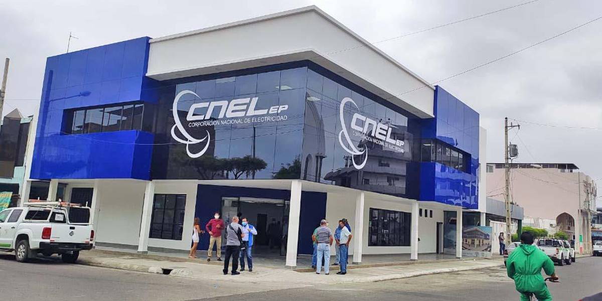 CNEL desmiente sueldos dorados y CNT presentará información al respecto