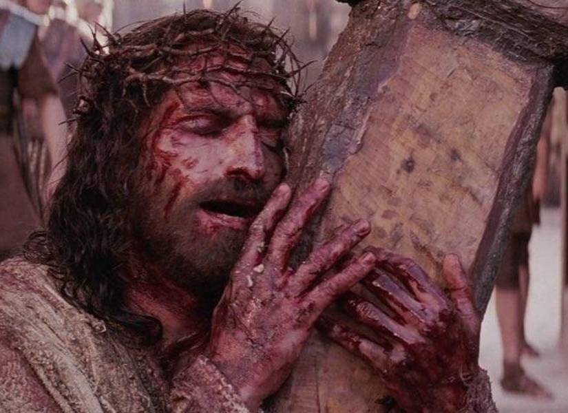 La Pasión de Cristo recaudó USD 610 millones de dólares en su fecha de estreno.