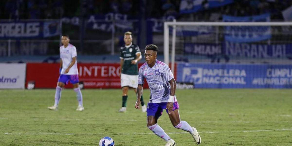 ¿Jhon Jairo Sánchez se va de Emelec?