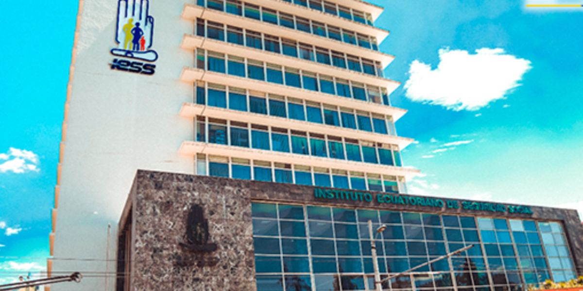 El Ministerio de Economía desglosa los pagos realizados al IESS desde el 2021