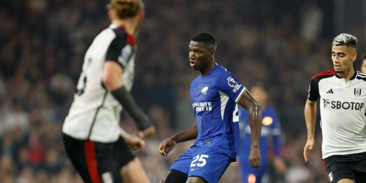 La eufórica celebración de Moisés Caicedo y Enzo Fernández en el gol del Chelsea