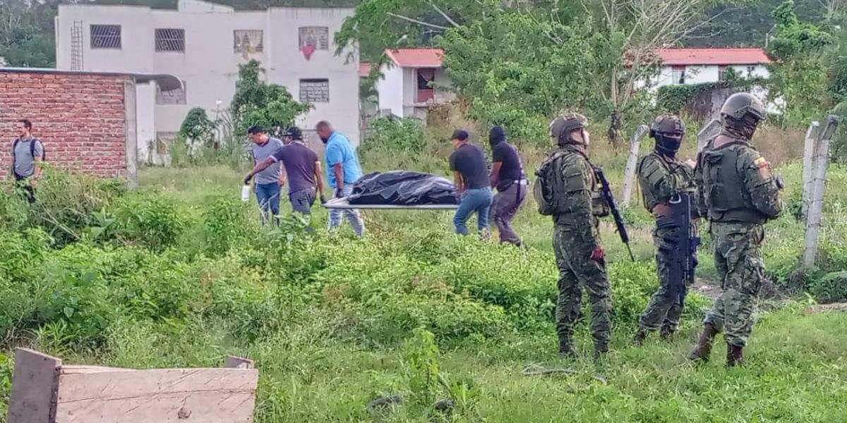 Militares encontraron una fosa común en el sur de Esmeraldas