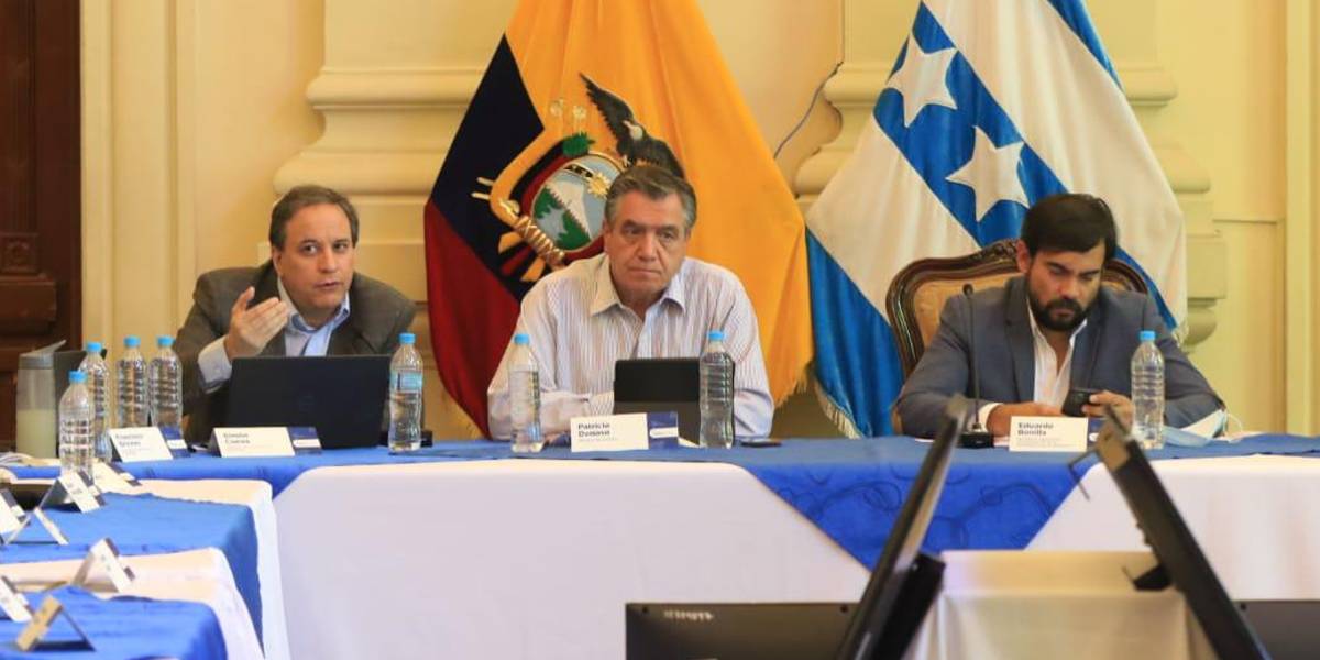 Ministros socializaron en Guayaquil las propuestas del proyecto de Ley de Creación de Oportunidades
