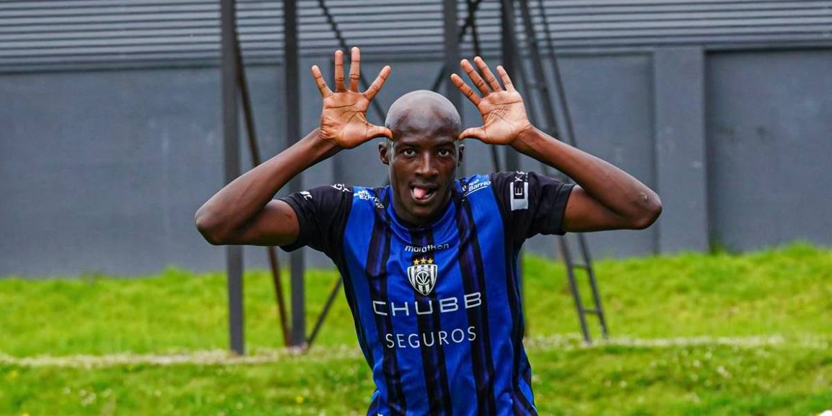 Juan Riquelme Angulo es considerado entre los 60 mejores jugadores nacidos en el 2008, según la revista The Guardian