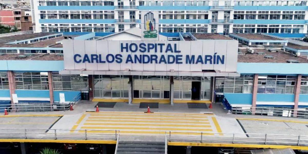 Fausto Guerrero, gerente del Hospital Carlos Andadre Marín, renuncia por motivos de seguridad