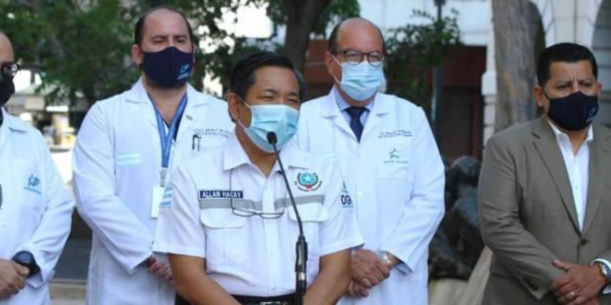 Funcionario del Municipio de Guayaquil aclara que se estudia pedir carnet de vacunación para ingresar a espacios públicos