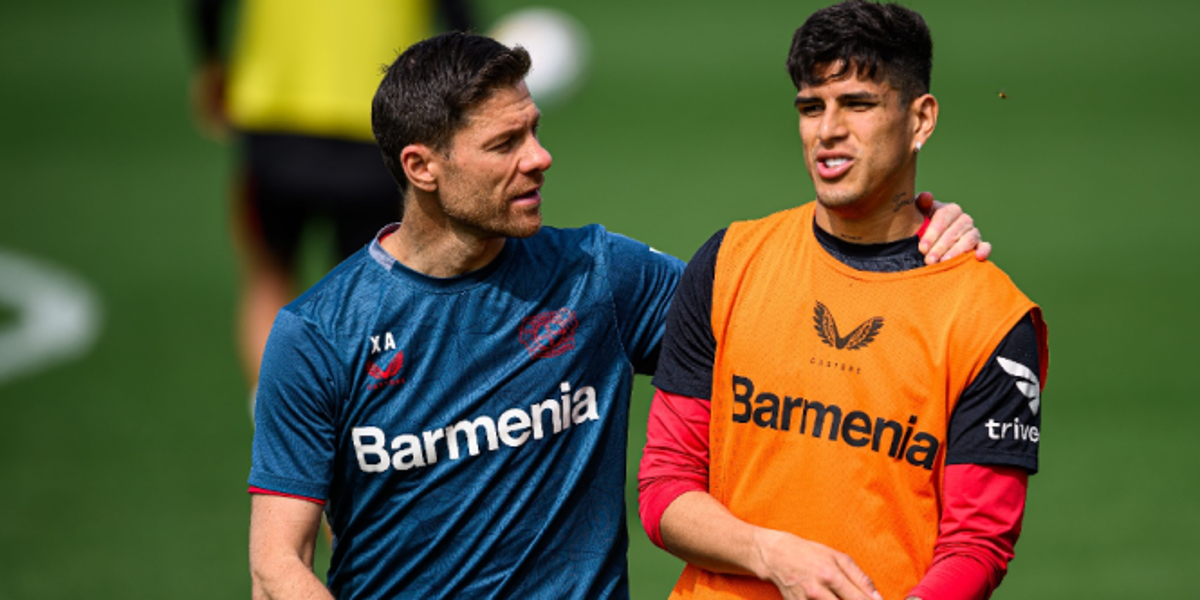 Xabi Alonso: “Piero Hincapié es un jugador fundamental para el Bayer Leverkusen”