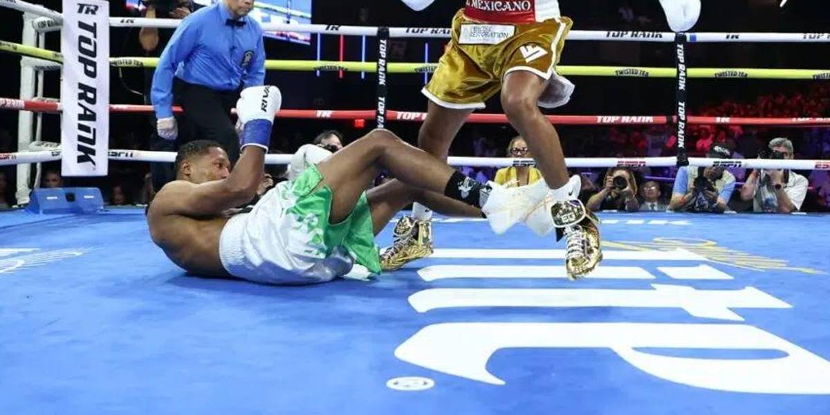 (VIDEO) Un boxeador ecuatoriano fue noqueado en 42 segundos