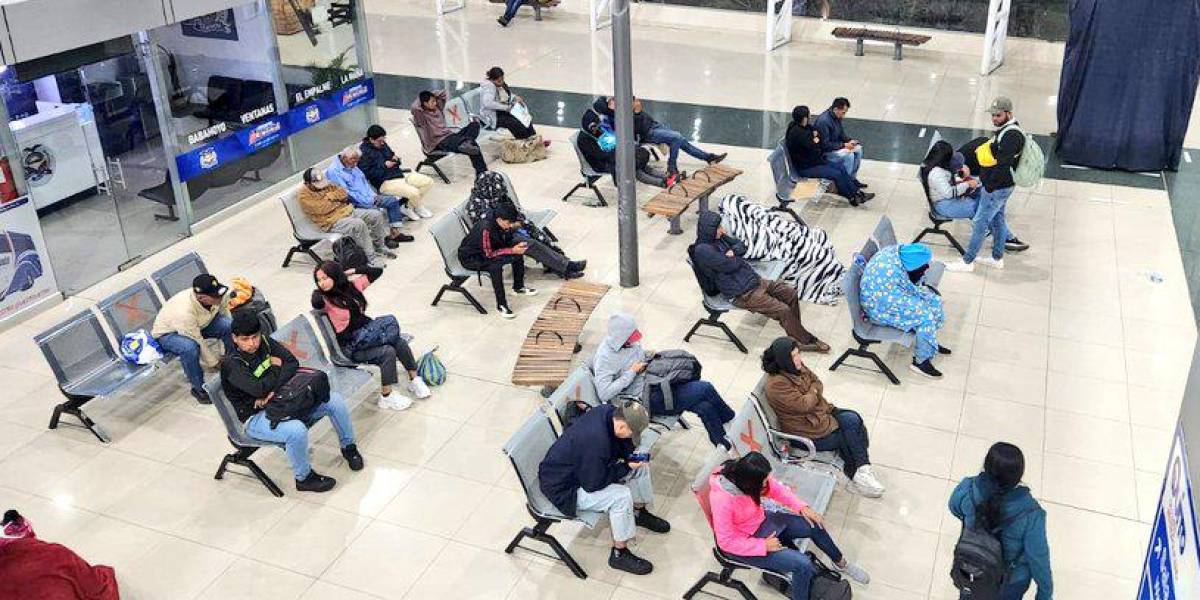 Las terminales terrestres en Quito atenderán 24 horas por las elecciones de segunda vuelta