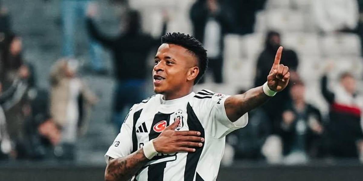 Keny Arroyo puede debutar con Besiktas en la Europa League