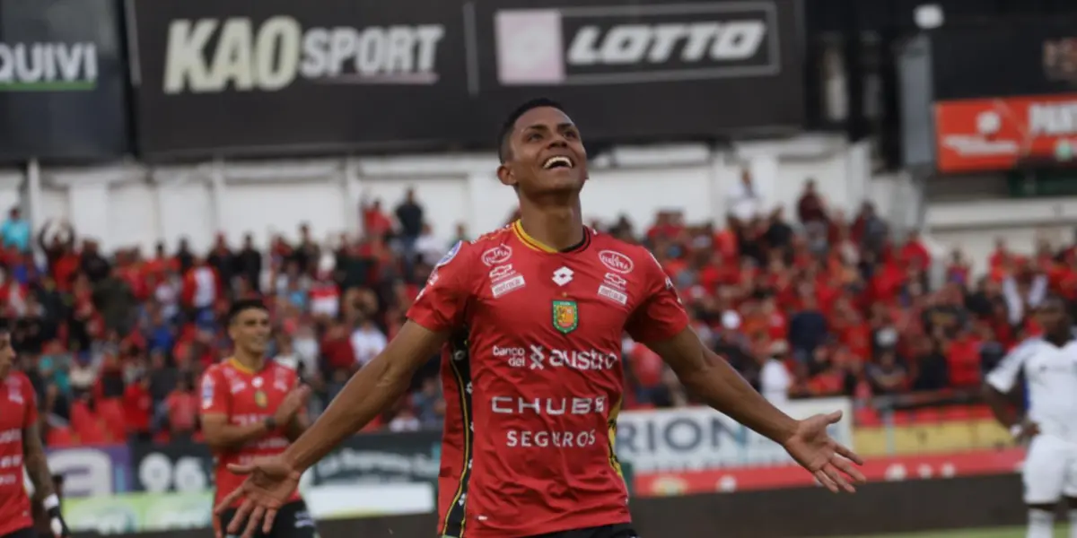 Deportivo Cuenca clasificó a la Copa Sudamericana 2026, tras golear a Emelec.