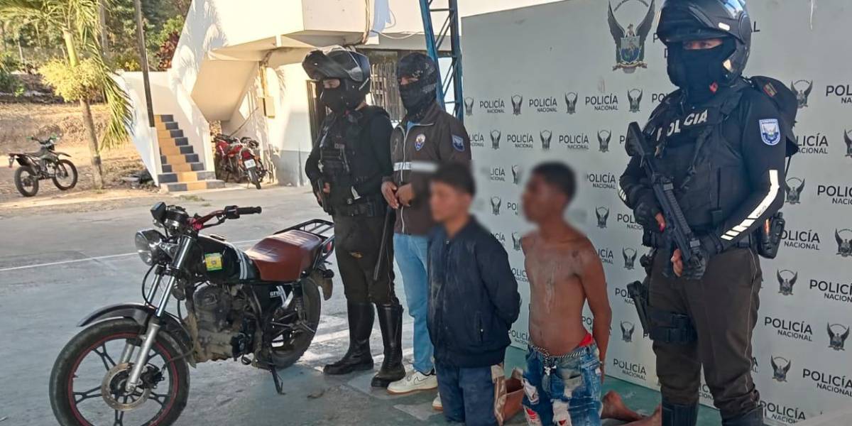 Esmeraldas: dos adolescentes fueron encontrados con panfletos de mensajes extorsivos