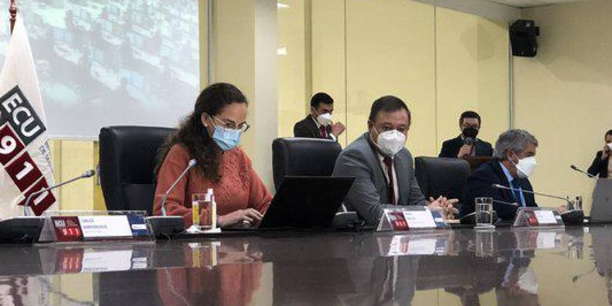 Ecuador está en franco descenso de casos de covid-19, según autoridades