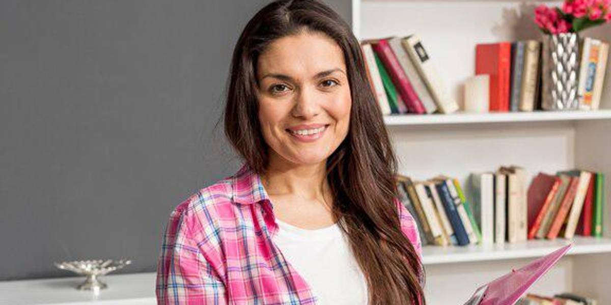 Senescyt anuncia programa Becas Futuro Femenino