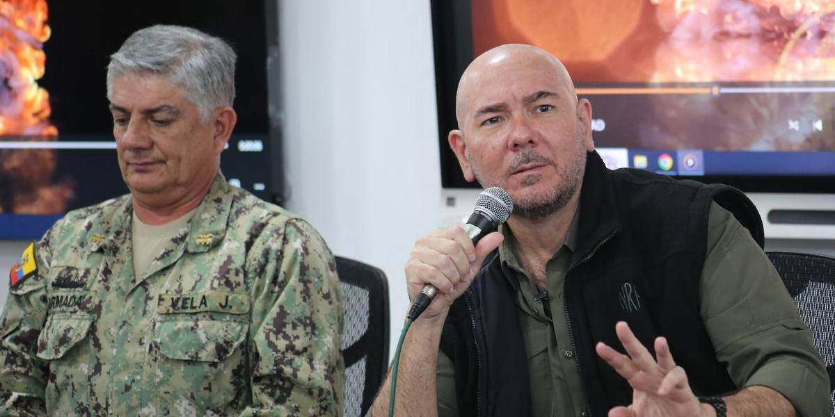 El ministro de Defensa niega que militares actúen en gavillas para secuestrar y desaparecer menores