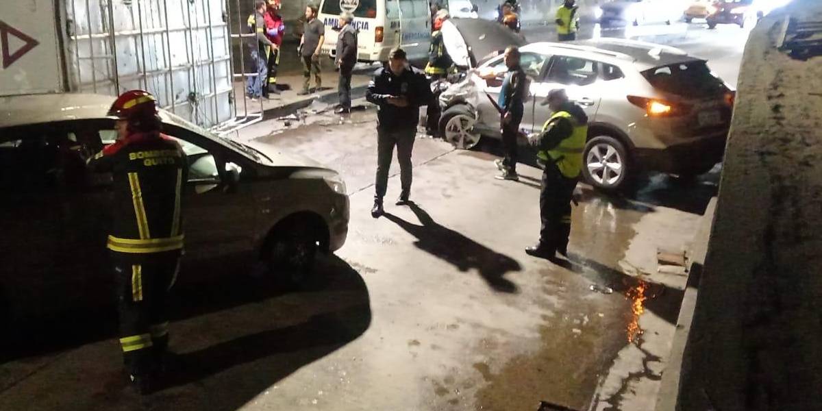 Quito: un choque en el túnel de San Diego dejó cinco heridos, este 21 de abril