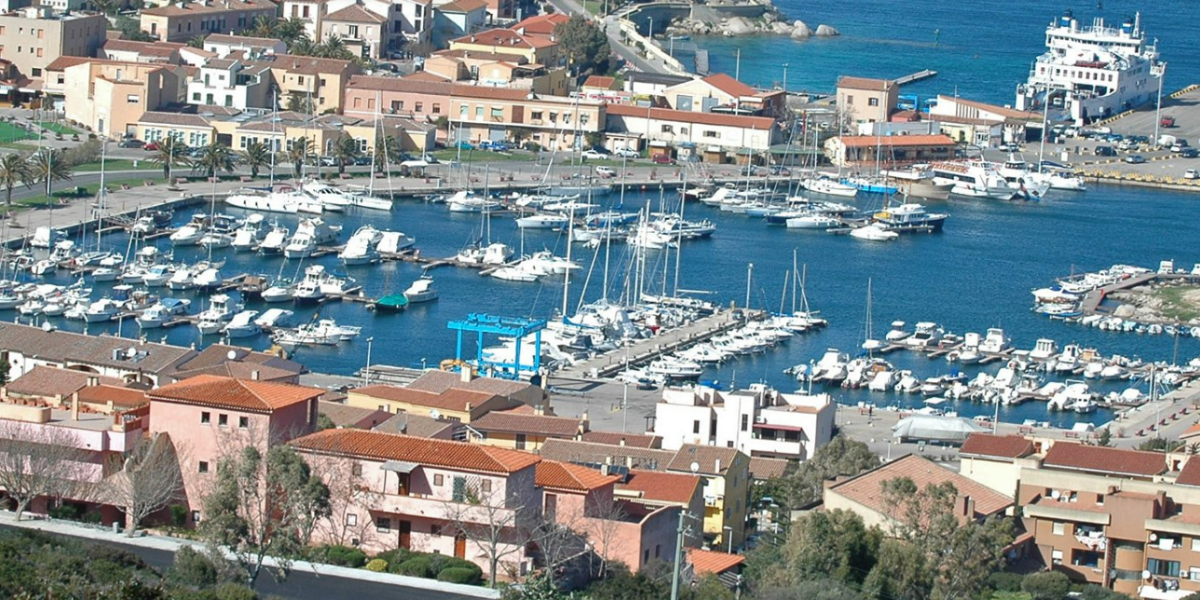 Italia ofrece dinero a quienes se muden a una paradisíaca isla