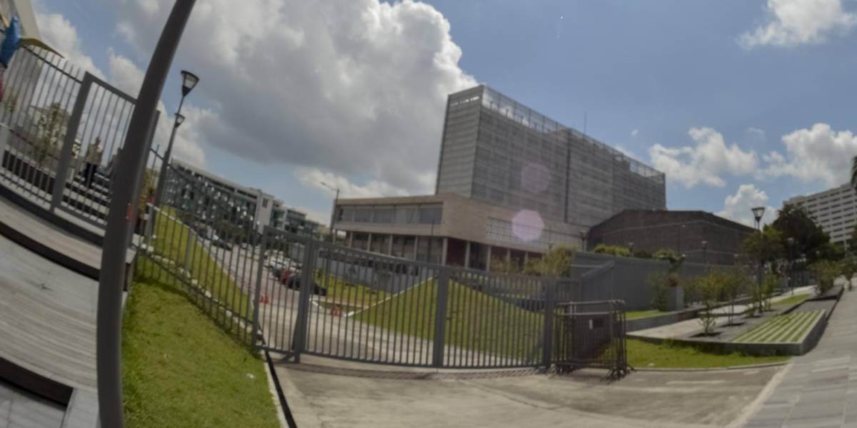 Asamblea: el informe sobre derrame de petróleo en Esmeraldas fue aprobado