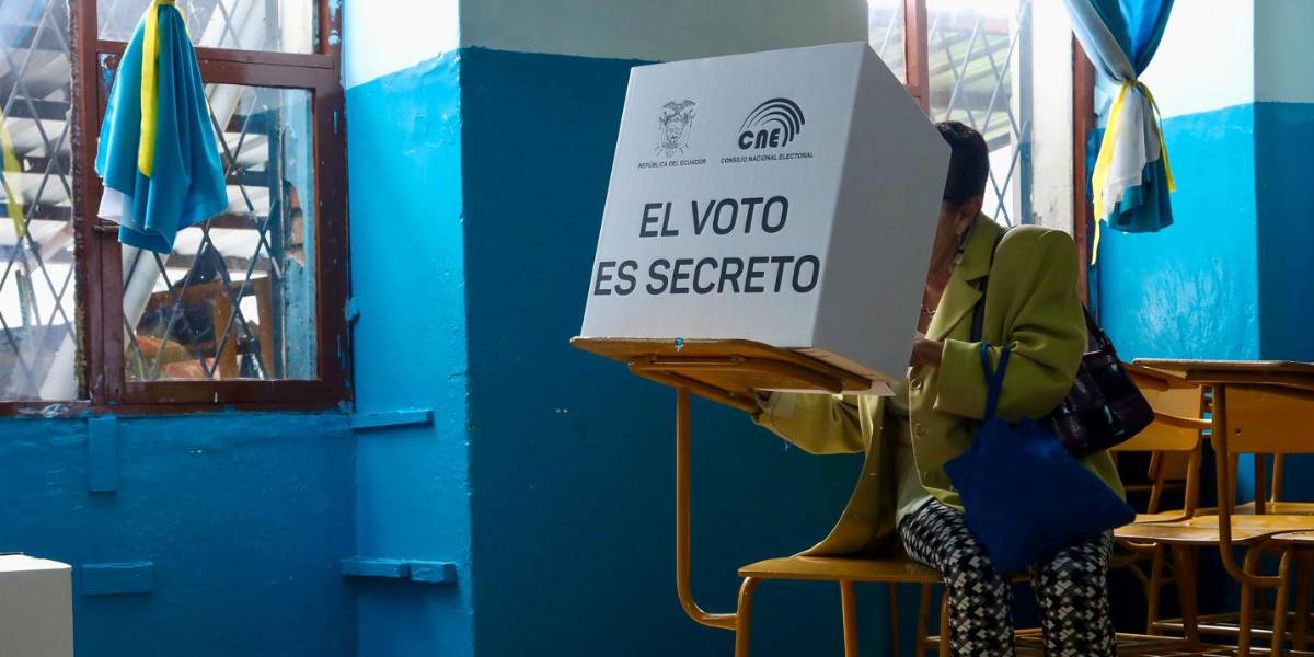 Consulta Popular: Ecuador está divido para decidir si quiere una nueva constitución