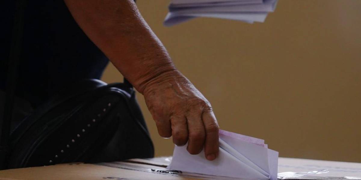 Papeletas rayadas, suplantación de identidad y otras irregularidades durante la jornada electoral