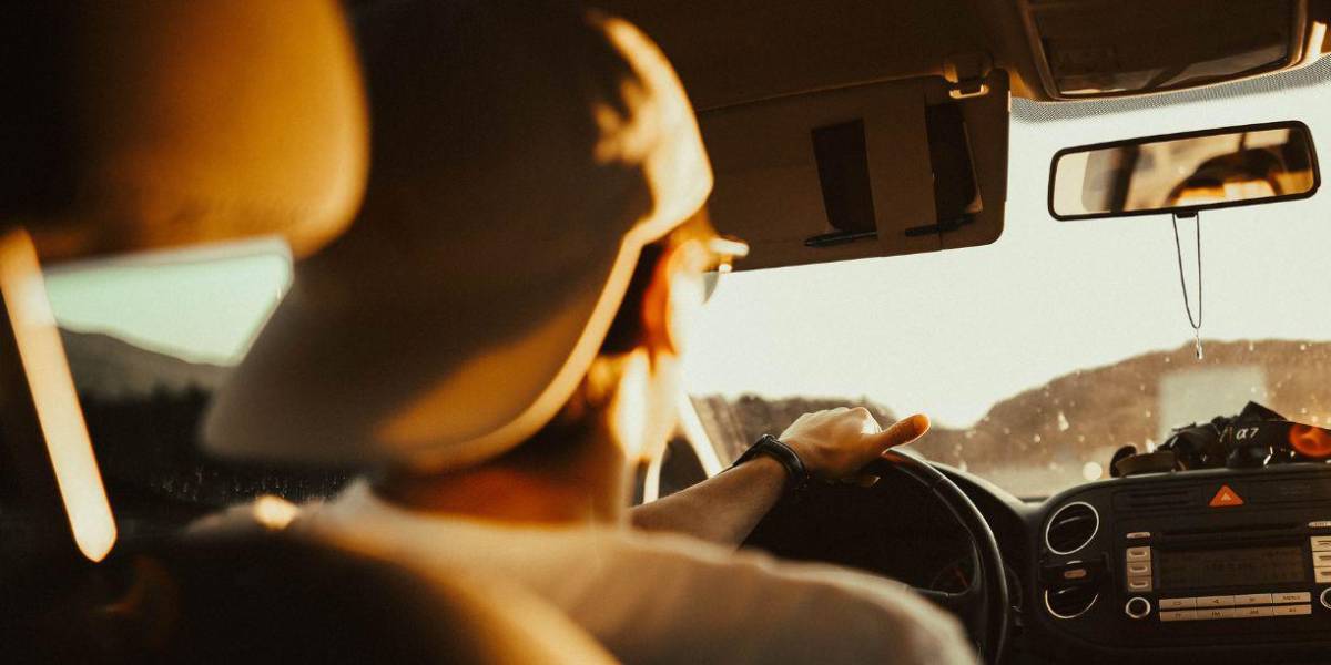 Así pueden obtener un permiso de conducir los menores de edad en Ecuador