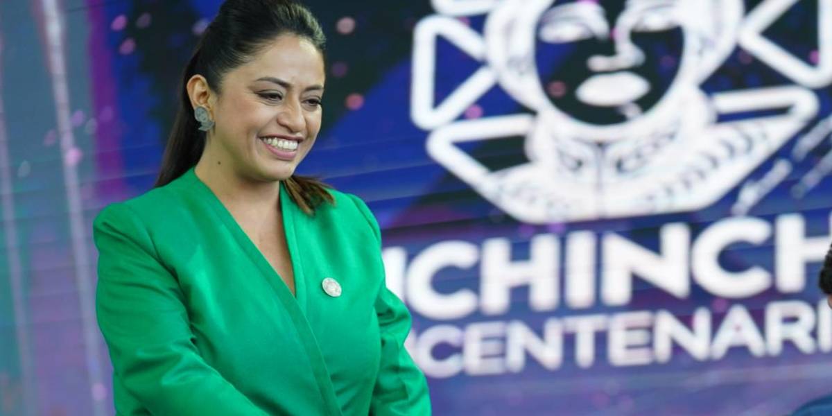 La Fiscalía convocó a la prefecta Paola Pabón a rendir versión el próximo 17 de noviembre