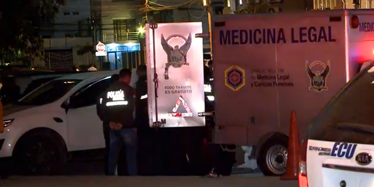 Hombre es asesinado dentro de un carro, en la Simón Bolívar, norte de Guayaquil