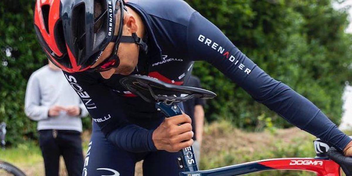 Richard Carapaz presentó su nueva bicicleta